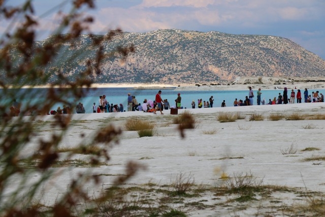 Salda Gölü turist sayısında rekora koşuyor