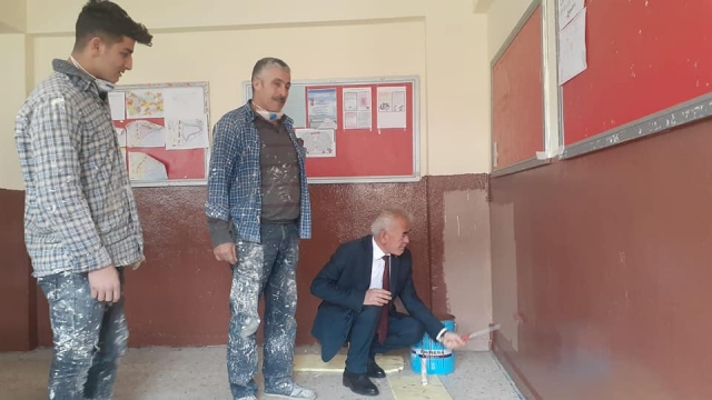 Sarıidris Kasabasında 15 tatilde okullarda tadilat