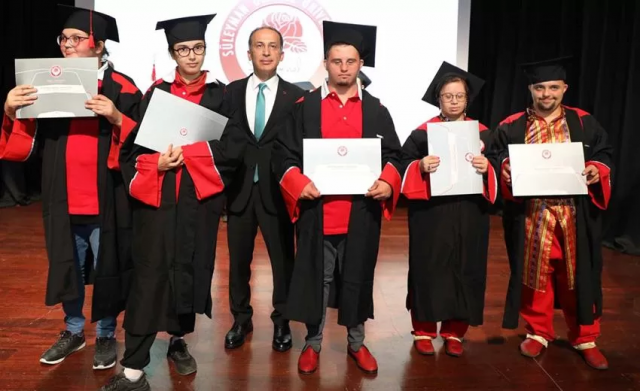 SDÜ’de “Özel Bir Gün” Etkinliği: Özel Gereksinimli Bireyler Kampüsle Buluştu