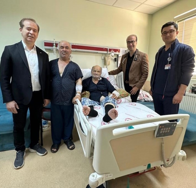 SDÜ Hastanesi, Başarılı Küçük Kesi Baypass Ameliyatlarıyla Dikkat Çekiyor
