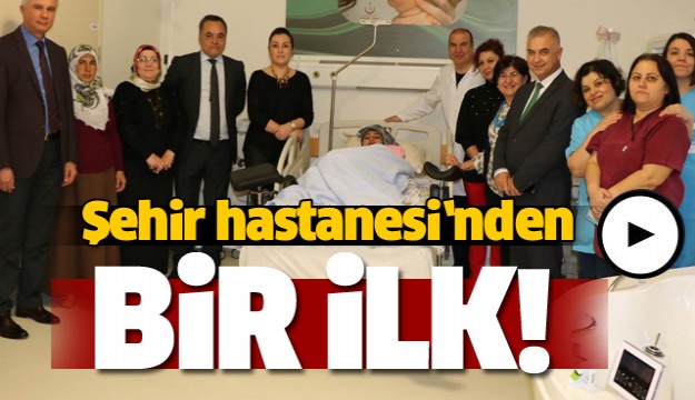 Şehir hastanelerinin ilk suda doğan bebeği Mahir bebek oldu