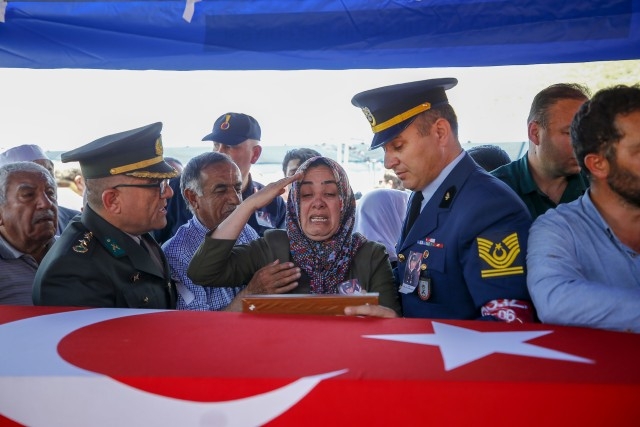 Şehit Uzman Çavuş Zencirli son yolculuğuna uğurlandı