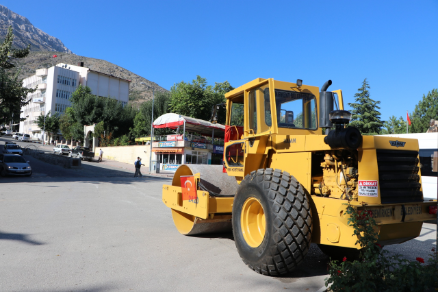 Senirkent Belediye filosuna yeni bir iş makinası daha katıldı
