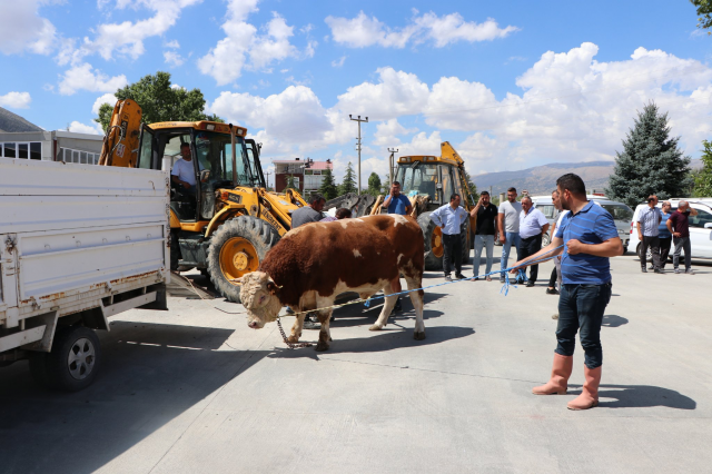 Senirkent Belediyesine yeni araçlar kazandırıldı