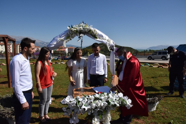 SIFIR ATIK PARKINDA MUTLULUĞA EVET DEDİLER