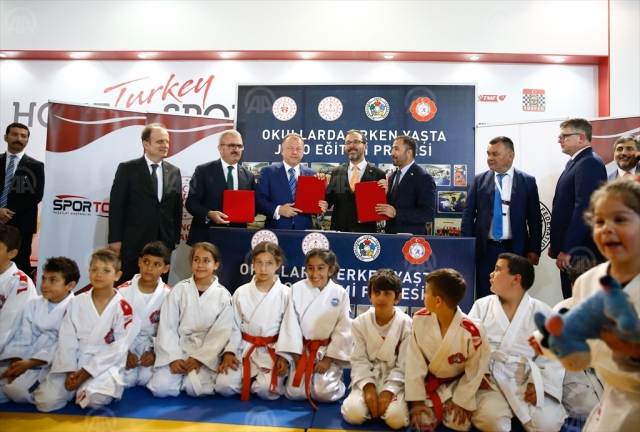 "Spor kampları organizasyonlarının sayısı en az yüzde yüz arttı"