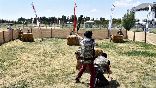 Sultan Alparslan'ın diyarında zafer kutlamaları