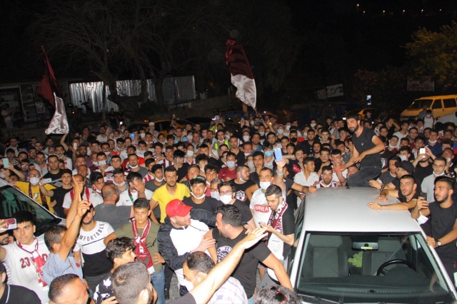 Taraftarlardan Hatayspor'a destek
