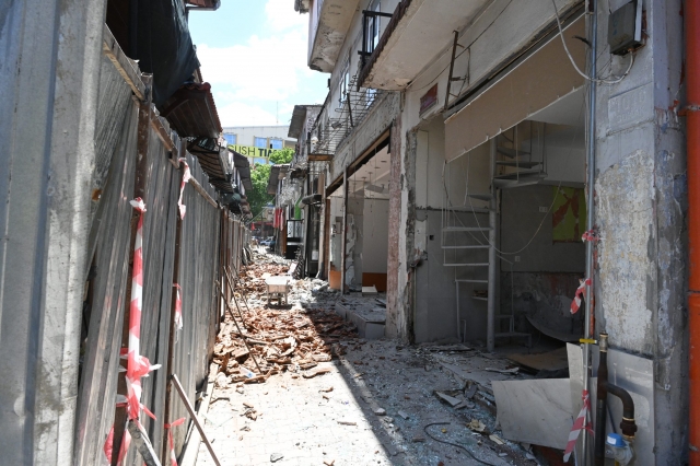 Tarihi Üzüm Pazarında 53 dükkan tamamlandı, 37 dükkanın restorasyonu başladı
