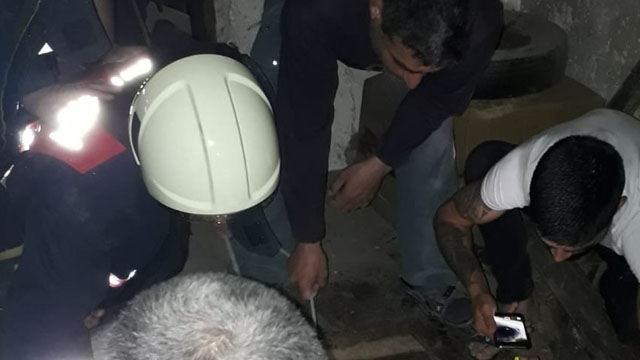 Tarsus'ta kuyuya düşen genç kurtarıldı