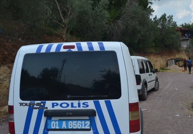 Tartıştığı eşini tüfekle yaraladı
