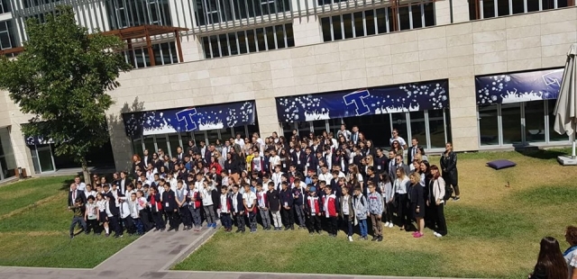 TED'den 128 öğrenci burs aldı!