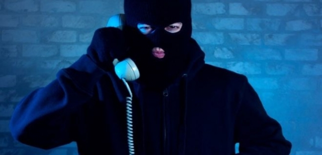 "Telefon dolandırıcısı" güvenlik kameralarından tespit edildi