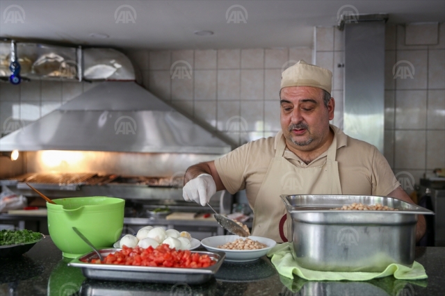 Tescilli lezzet "piyaz" iftarların vazgeçilmezi