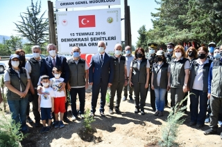 15 TEMMUZ MİLLİ BİRLİK VE DEMOKRASİ G&Uuml;N&Uuml; ETKİNLİKLERİ
DEMOKRASİ ŞEHİTLERİ HATIRA ORMANI&rsquo;NA FİDAN DİKİLDİ