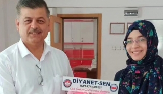 Azmin Zaferi: Engelli &Ouml;ğretmen Zişan Ersoy, Hayallerine Ulaştı