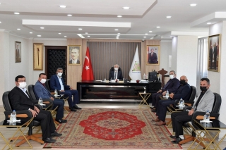 Başdeğirmen: &ldquo;&Ccedil;alışan arkadaşlarımızın yanındayız&rdquo;