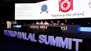 B&uuml;y&uuml;kl&uuml;ğ&uuml; 4 trilyon doları aşan helal ekonominin paydaşları buluşuyor
