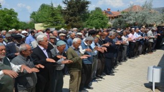  &Ccedil;ift&ccedil;iler Korkuteli&rsquo;nde yağmur duasına &ccedil;ıktı   