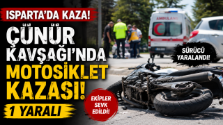 &Ccedil;&uuml;n&uuml;r Kavşağı'nda Motosiklet Kazası: S&uuml;r&uuml;c&uuml; Yaralandı