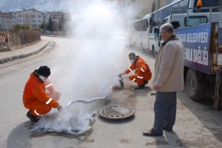 EĞİRDİR’DE SİNEKLE MÜCADELE BAŞLADI
