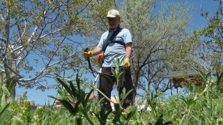 Emeklinin duyarlılığı çevre temizliği seferberliğine dönüştü