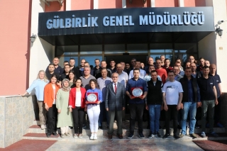 G&uuml;lbirlik Genel M&uuml;d&uuml;rl&uuml;ğ&uuml; ve Rosense Kozmetik Şirketi, G&uuml;l Sekt&ouml;r&uuml;nde &Ouml;d&uuml;llendirildi