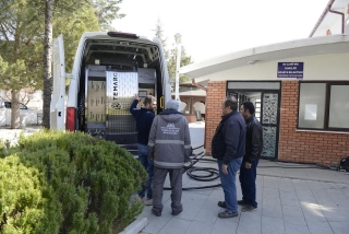 Isparta Belediyesi, Mobil Cami ve İbadethane Temizlik Aracı hizmetine başladı.