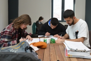 Isparta Haber: 
Öğrenciler Sınavlarına IBKM’de Hazırlanıyor