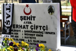 Kahraman Şehidimiz Y&uuml;zbaşı Ferhat &Ccedil;ift&ccedil;i Kabri Başında Anıldı