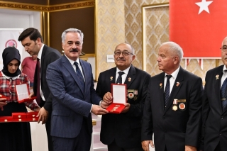 Kıbrıs Gazilerimize Madalya Tevcih Edildi