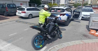 Plakasız motosiklet trafikten men edildi