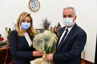 Vali Seymenoğlu Isparta Ecza Odası Başkanı ve Y&ouml;netim Kurulu &uuml;yelerini kabul etti