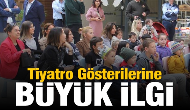 Tiyatro Gösterileri Okullardan Büyük Beğeni Aldı 