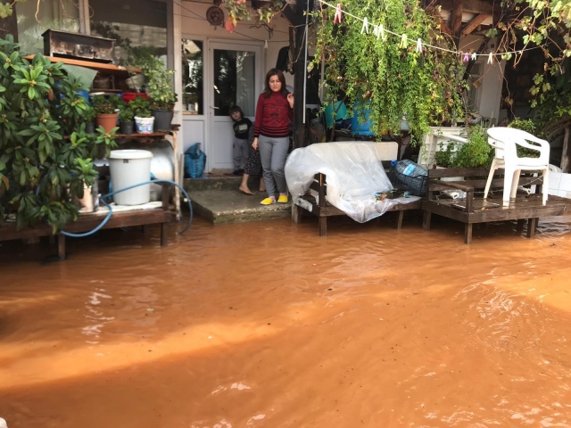 Turizm cenneti Kekova’da sel 