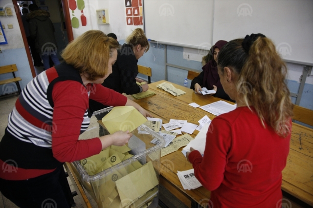 Türkiye Genelinde oy verme işlemi sona erdi