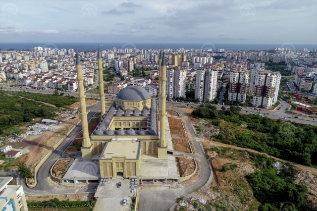 Türkiye'nin ''Simge'' camileri ramazana hazır