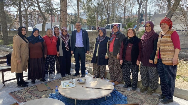 ÜÇ AYLAR DOLAYISIYLA DAVRAZ MAHALLESİNDE PIŞI DAĞITILDI