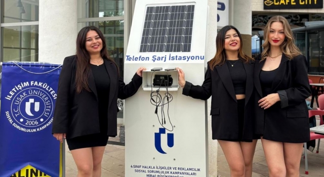 Uşak Üniversitesi’nde Bir İlk: Güneş Enerjili Telefon Şarj İstasyonu Kuruldu