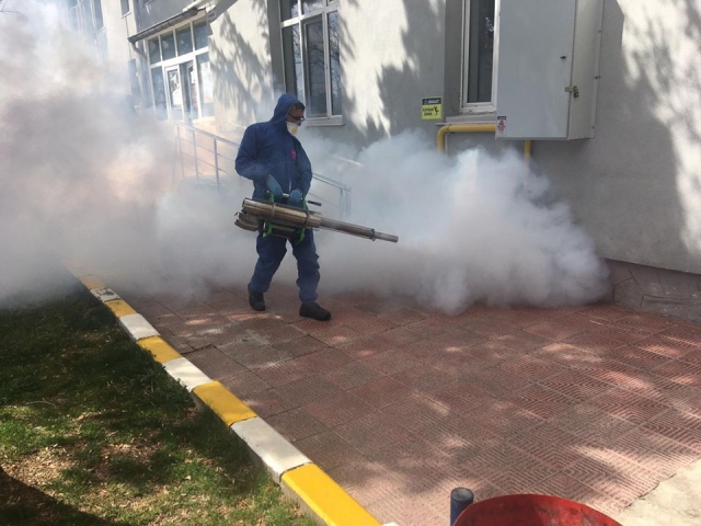  YALVAÇ BAŞTAN AŞAĞI DEZENFEKTE EDİLİYOR