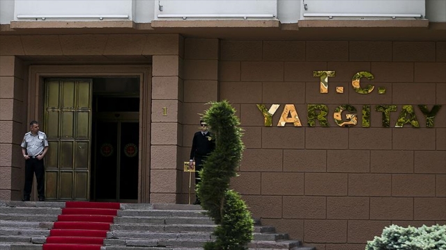 Yargıtay Kütük ve Çelik'e FETÖ üyeliğinden verilen hapis cezalarını onadı